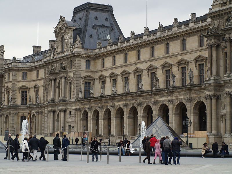 On Cour Napoléon