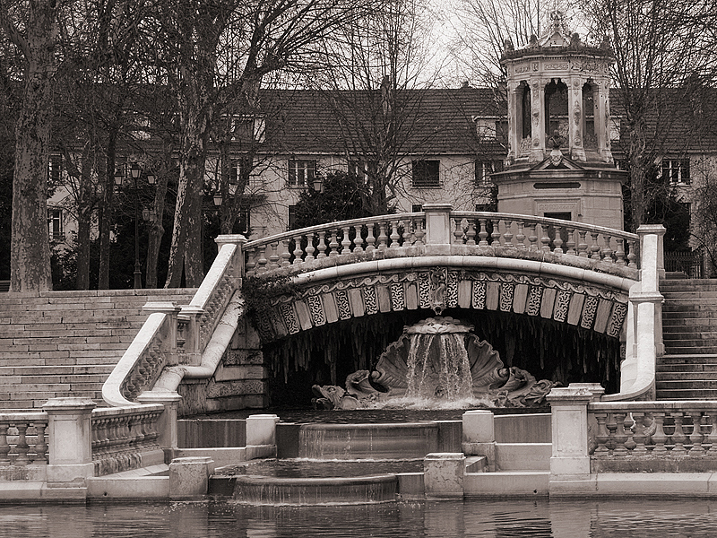 Fountain in Jardin Darcy