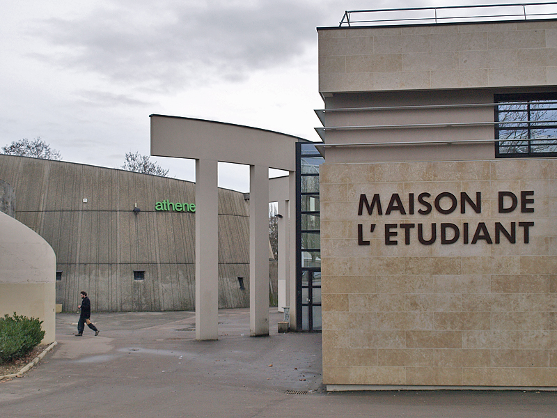 Maison de l’Etudiant − et l’étudiant!